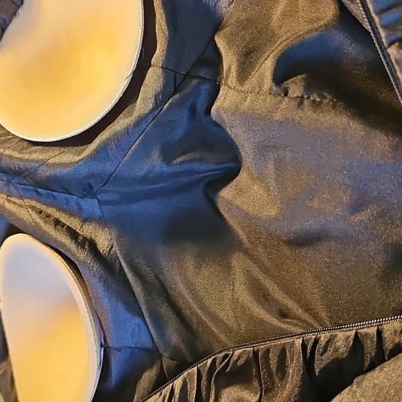 Bill Levkoff Elegant Black Taffeta Strapless Dress. Size 8. Flattering - Picture 7 of 10